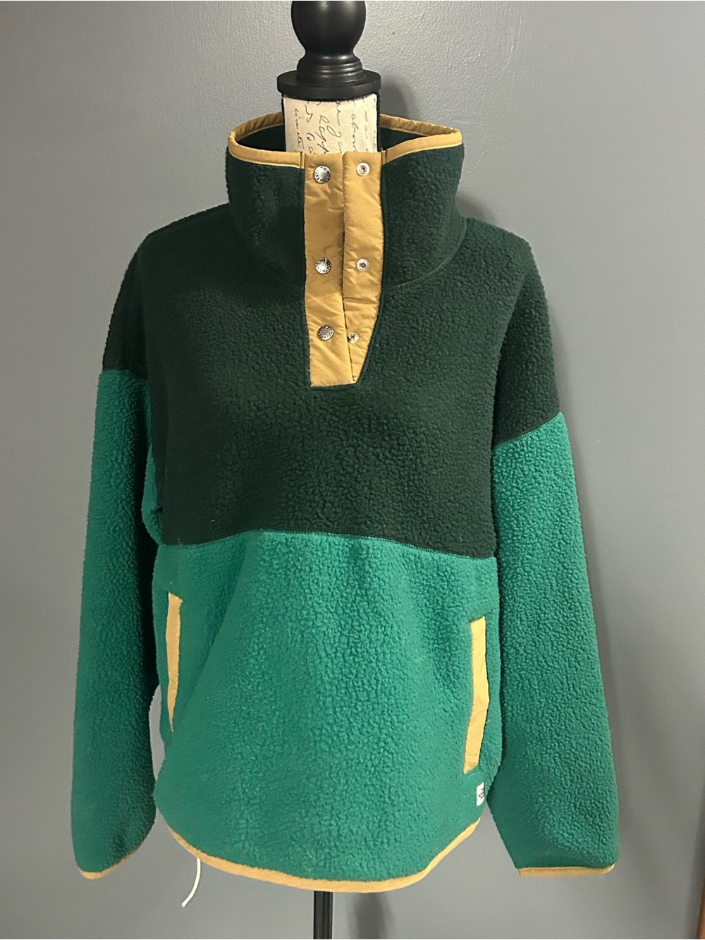 The North Face Two-Tone Green Fleece Pullover with Tan Snap Placket